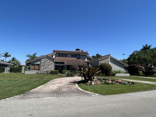 12731 NW 1st Street, Plantation, FL 33325