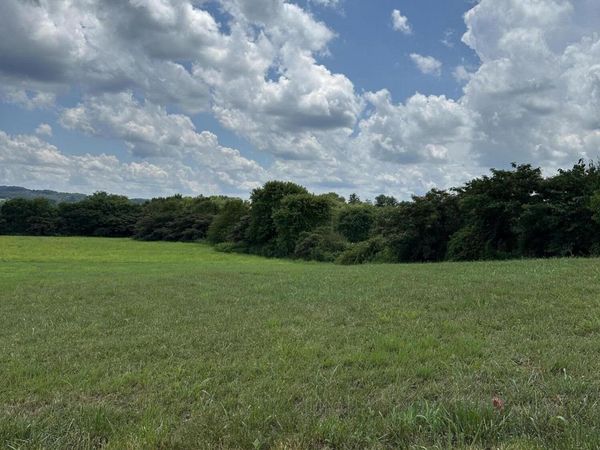 Sparrow Lane, Speedwell, TN 37870