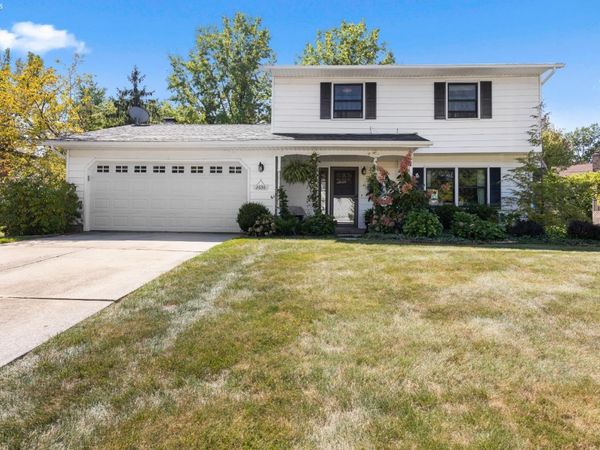 2630 Robinhood Dr., Lorain, OH 44053