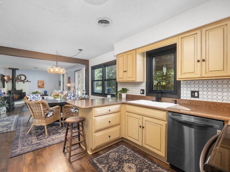 2630 Robinhood Dr., Lorain, OH 44053 Photo 10