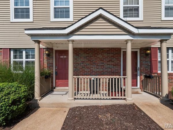 8825 Wrenwood Lane , Brentwood, MO 63144