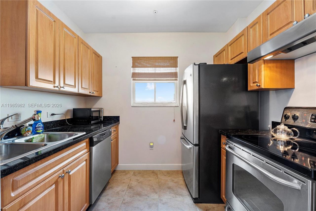 2600 SW 27th Ave, Unit PH07, Miami, FL 33133 Photo