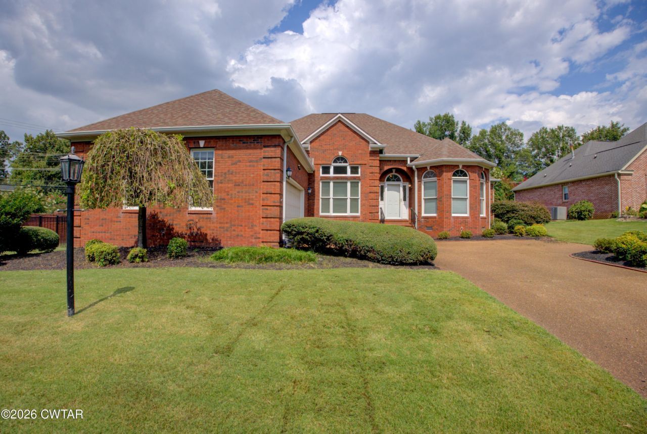 7 Sutton Place, Jackson, TN 38305 Main Photo