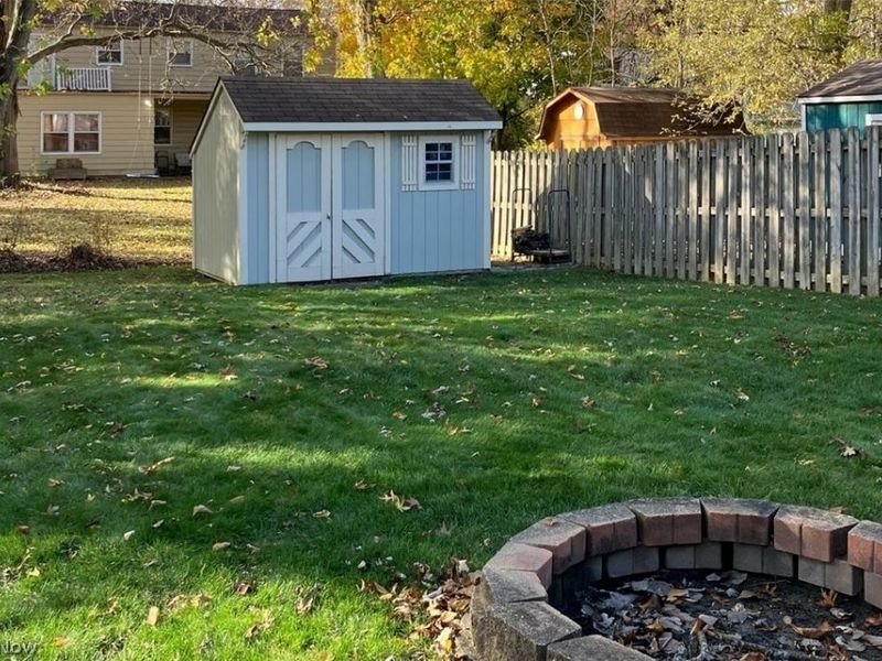 6230 Somerset Drive, North Olmsted, OH 44070 Photo 26