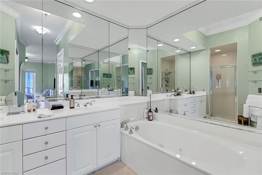 400 Flagship Dr, Unit 1206, Naples, FL 34108 Photo