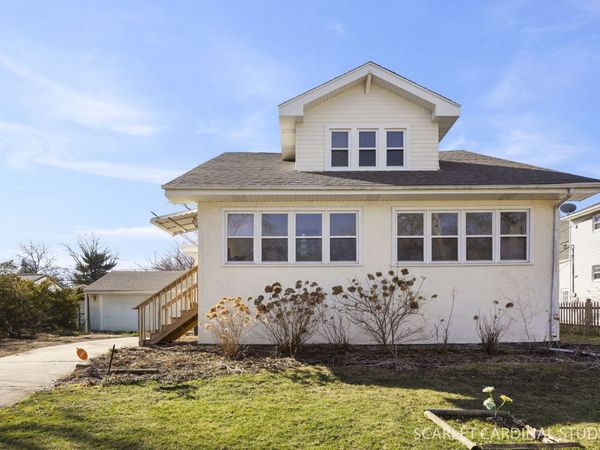 529 E Park Boulevard , Villa Park, IL 60181