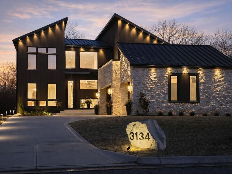 3134 Asbury Drive , Columbus, OH 43221 Photo 1