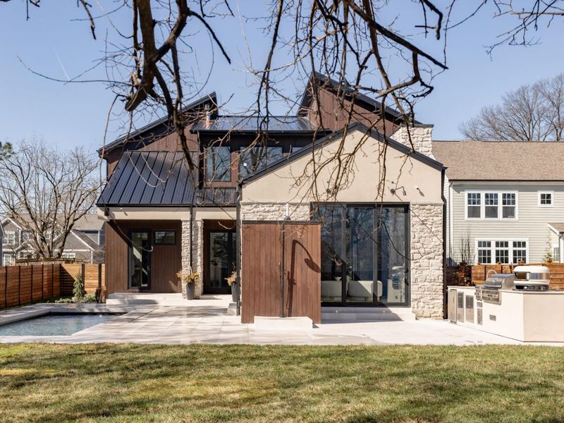 3134 Asbury Drive , Columbus, OH 43221 Photo 12