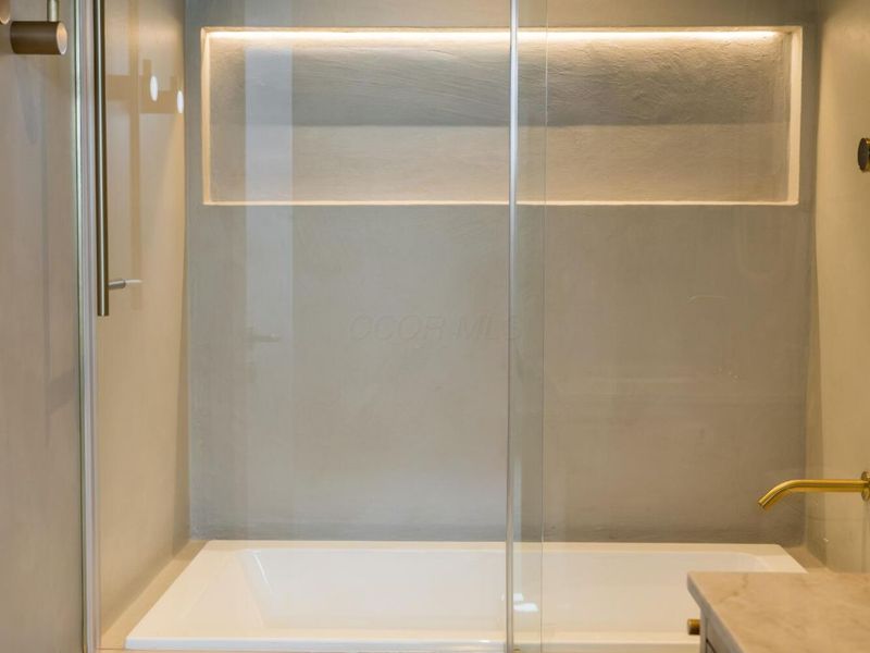 3134 Asbury Drive , Columbus, OH 43221 Photo 96