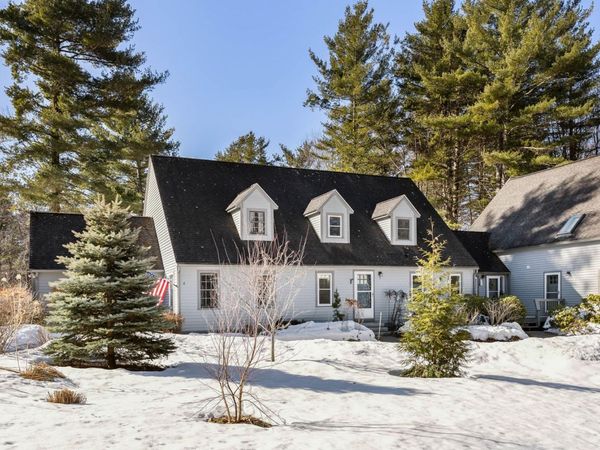 5 Glengarry Drive, Unit 5, Stratham, NH 03885