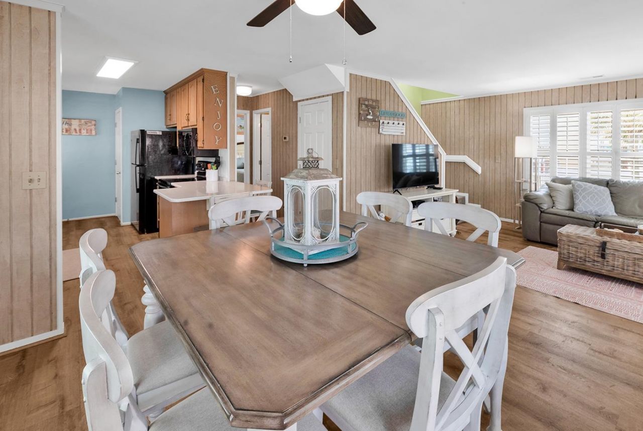 1015 Sea Bridge Ct. Photo 10