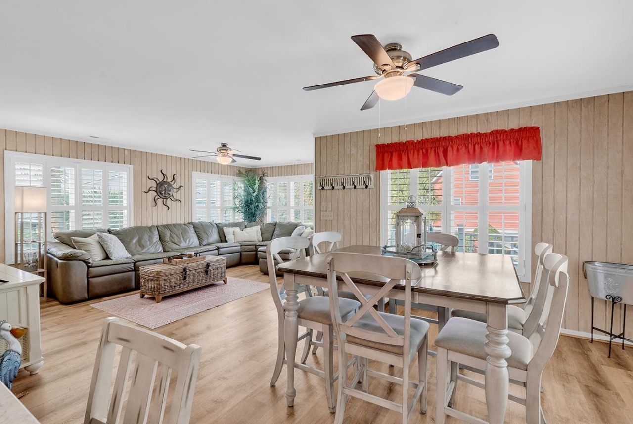 1015 Sea Bridge Ct. Photo 11