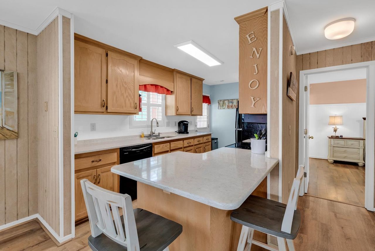 1015 Sea Bridge Ct. Photo 13