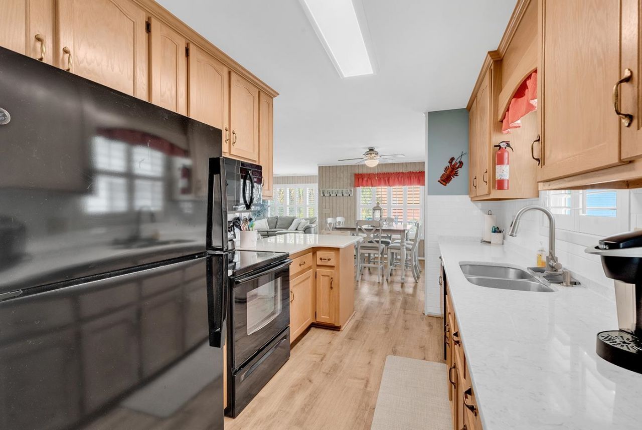 1015 Sea Bridge Ct. Photo 15