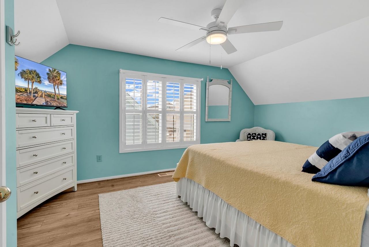 1015 Sea Bridge Ct. Photo 24