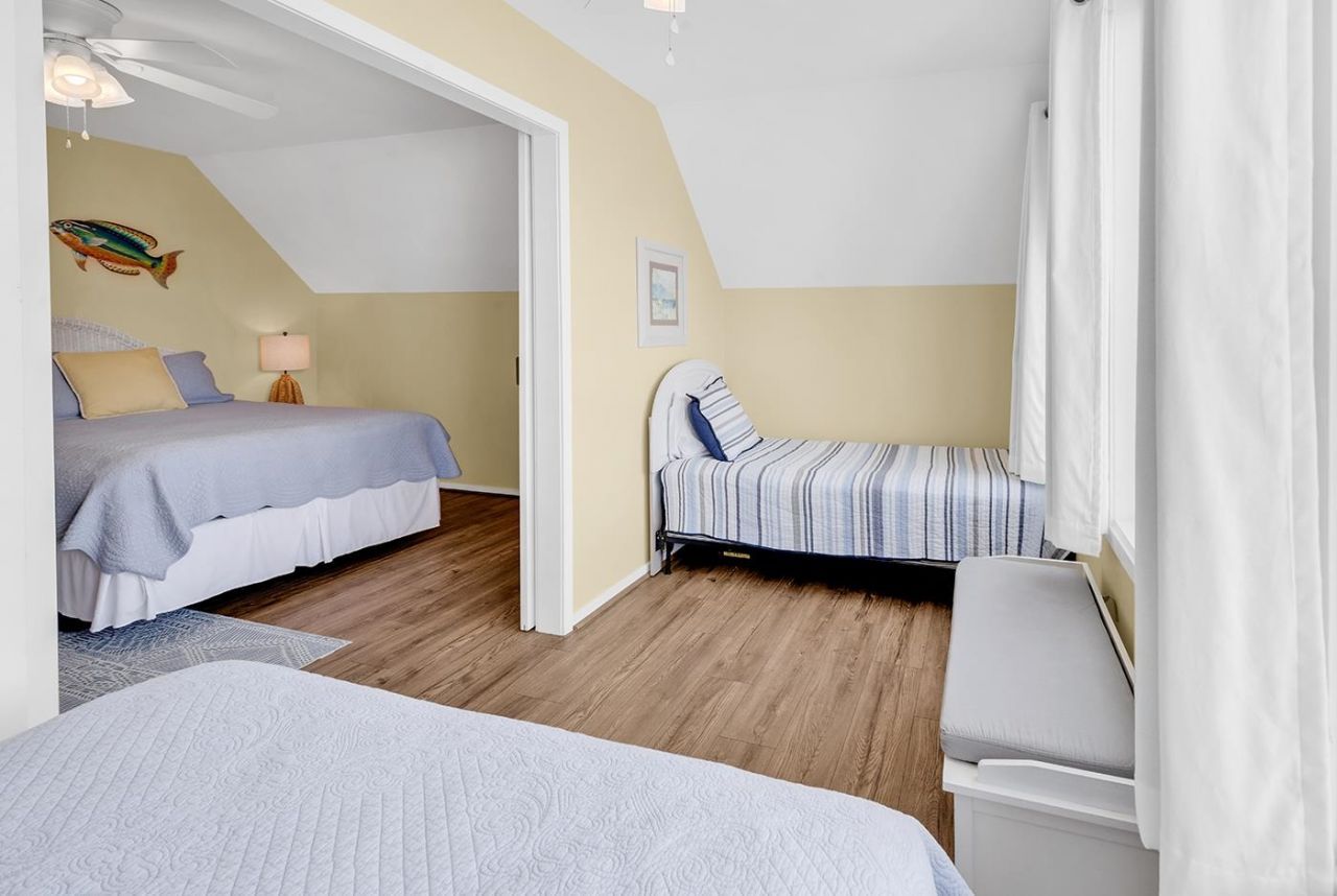 1015 Sea Bridge Ct. Photo 33