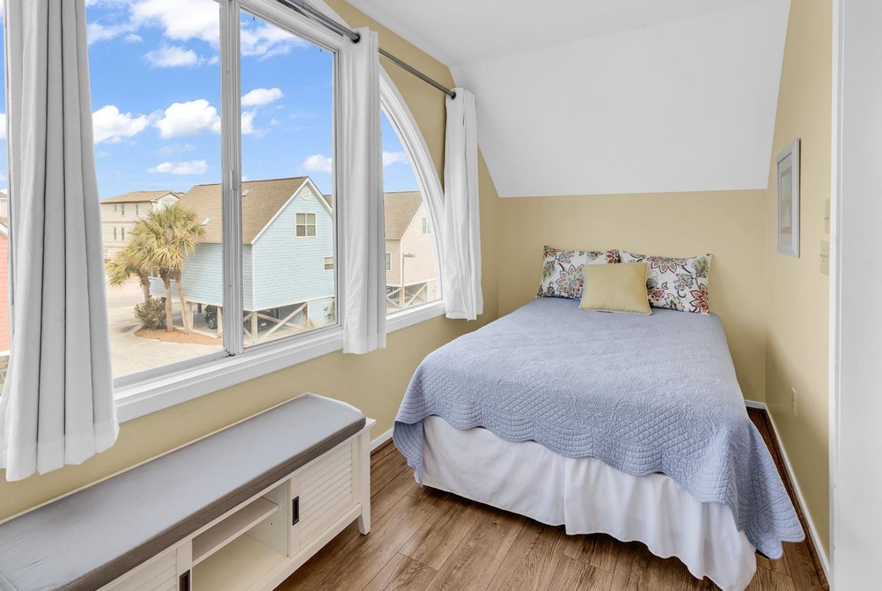 1015 Sea Bridge Ct. Photo 34