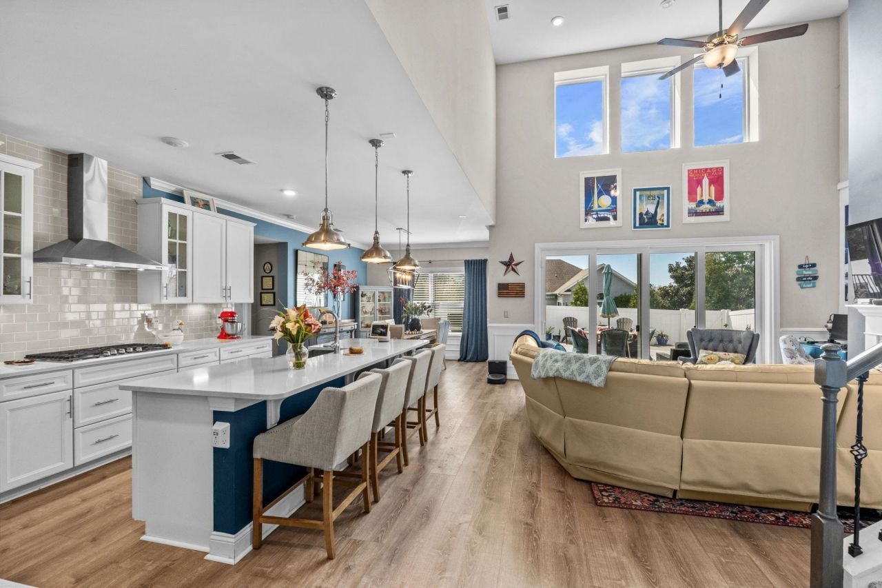 354 Mikita Dr. Photo 15