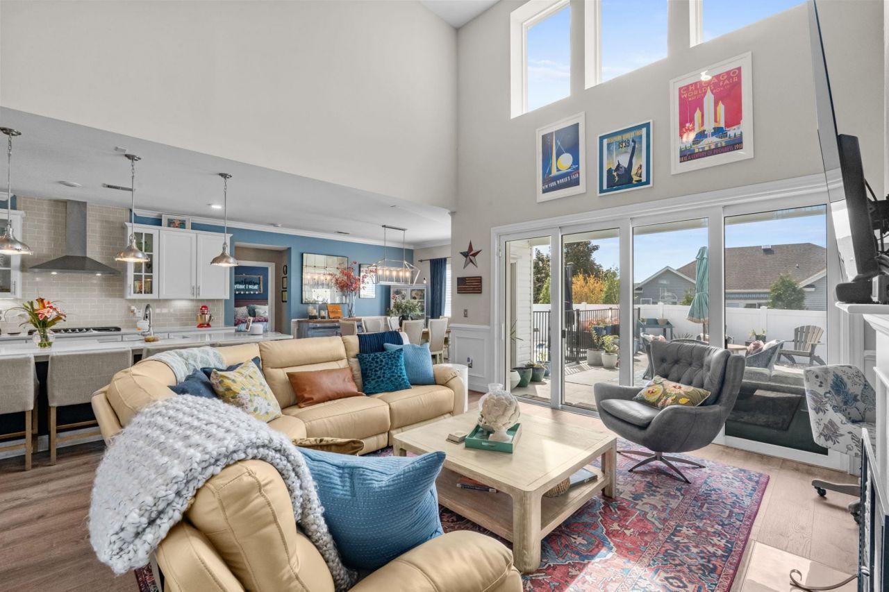 354 Mikita Dr. Photo 17