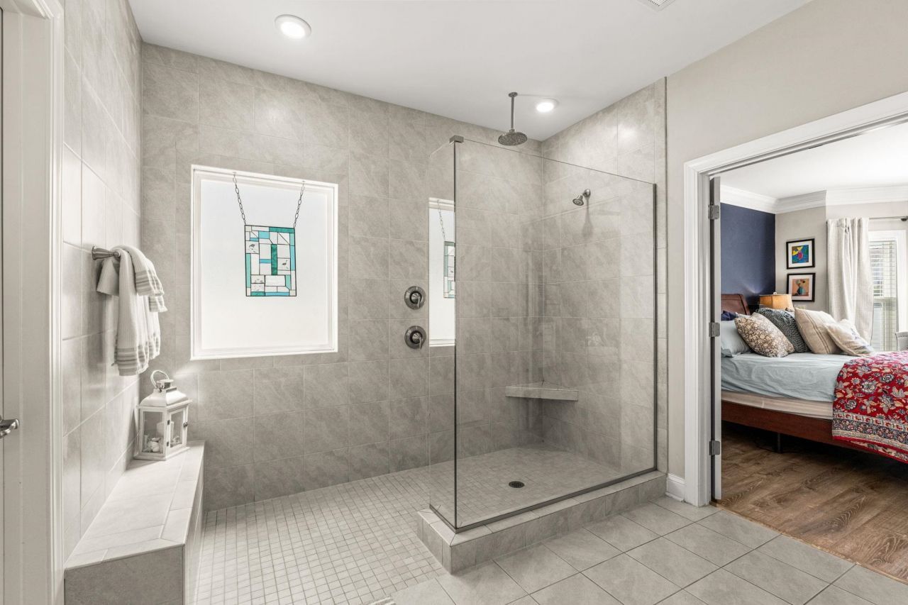 354 Mikita Dr. Photo 22