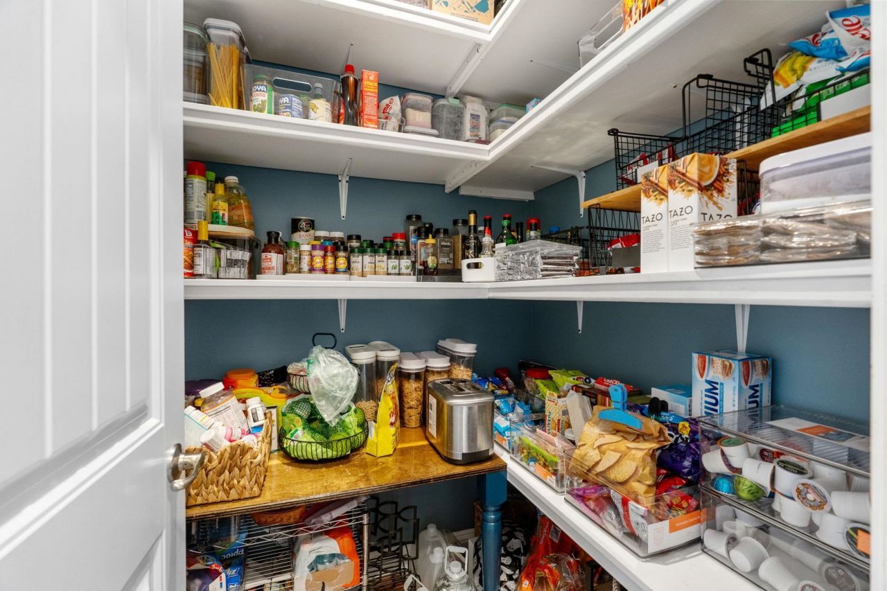 354 Mikita Dr. Photo 28