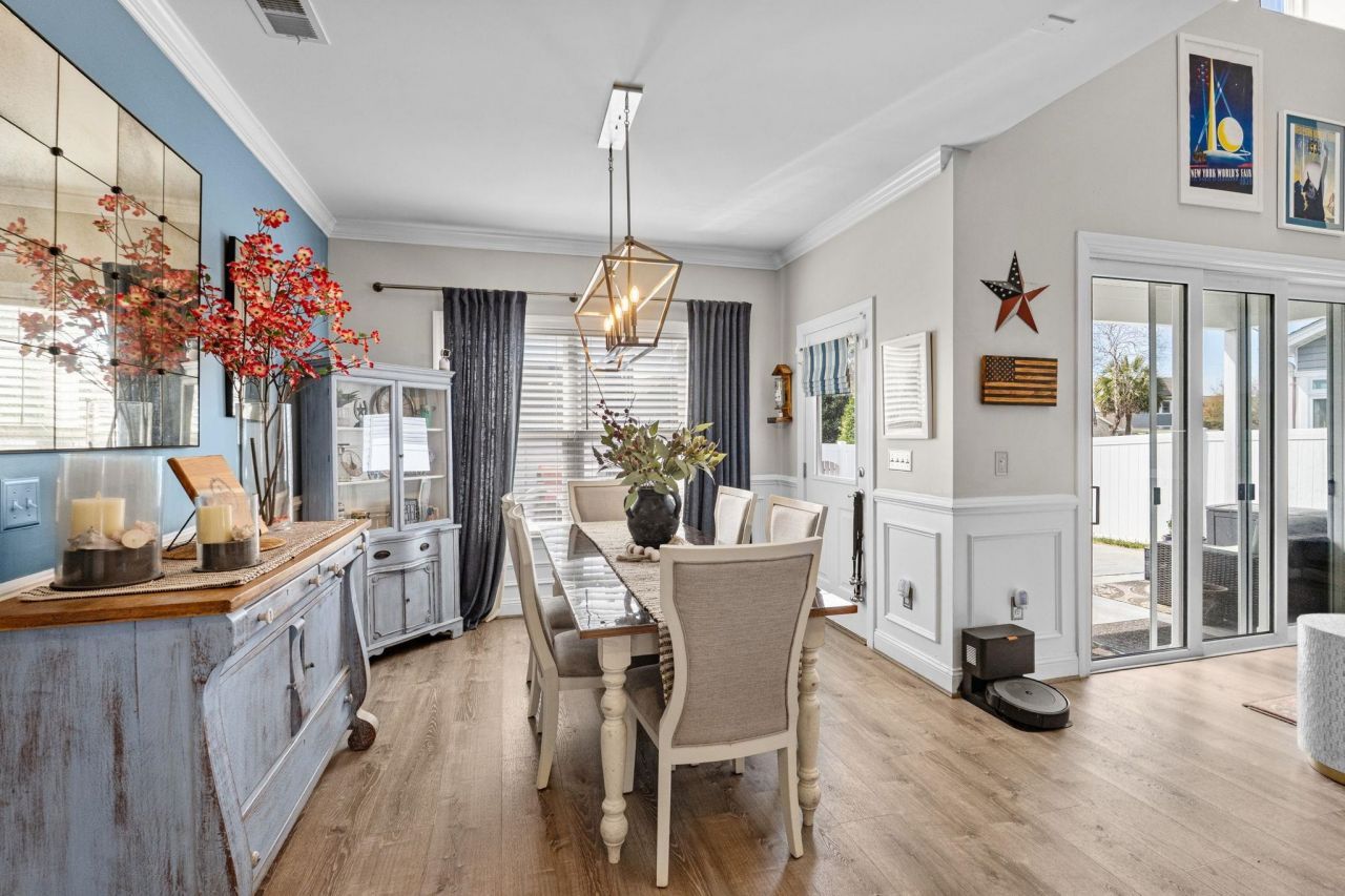 354 Mikita Dr. Photo 29