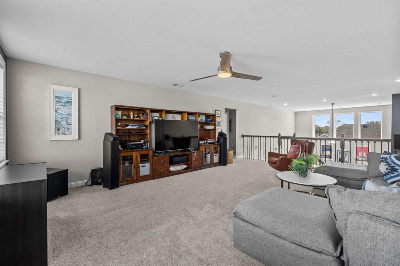 354 Mikita Dr. Photo 37