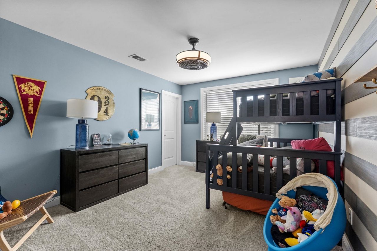 354 Mikita Dr. Photo 44