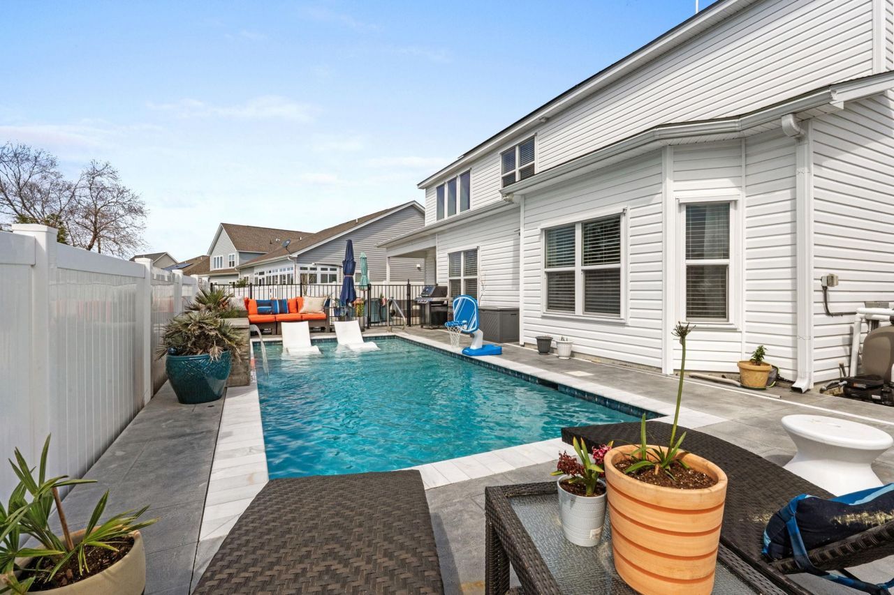 354 Mikita Dr. Photo 53