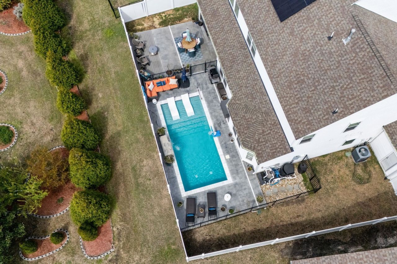 354 Mikita Dr. Photo 57