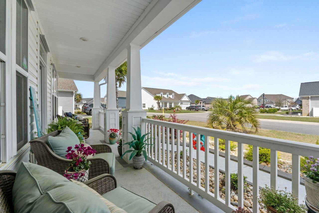 354 Mikita Dr. Photo 7