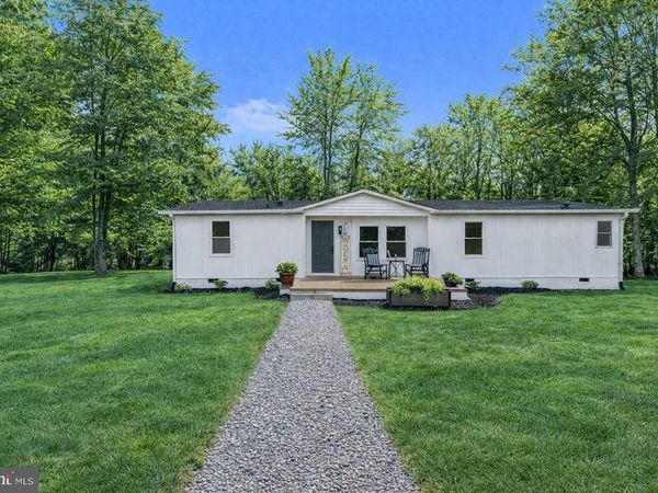 3662 WHITEHALL ROAD , SANDY HOOK, VA 23153