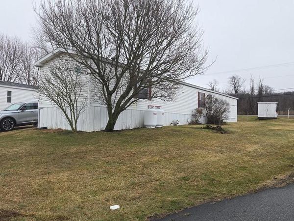 4 WALNUT COURT , FLEETWOOD, PA 19522