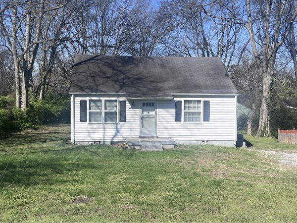 1011 Aladdin Dr, Nashville, TN 37217