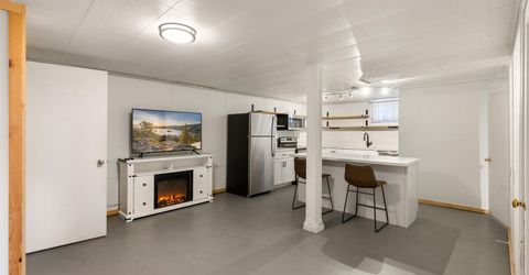 1060 Whitaker Drive, Reno, NV 89503 Photo