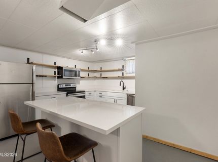 1060 Whitaker Drive, Reno, NV 89503 Photo