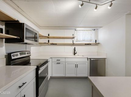 1060 Whitaker Drive, Reno, NV 89503 Photo