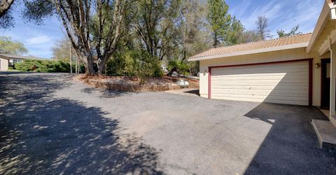 23183 Cypress Point Ct, Auburn, CA 95602 Photo