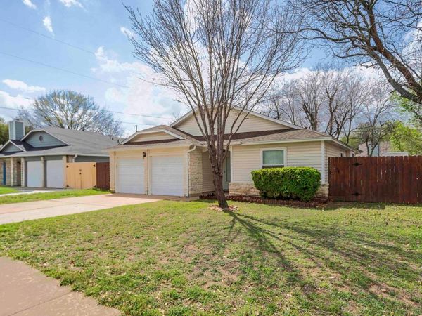 1910 Andover DR , Round Rock, TX 78664