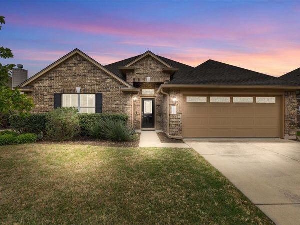 2005 Tranquility LN, Pflugerville, TX 78660