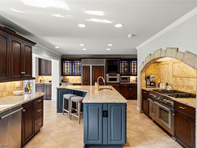 5400 Valley Parkway, Brecksville, OH 44141 Photo 8