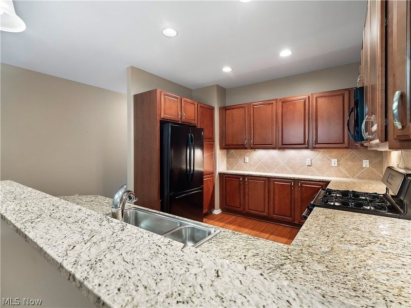 20 Somerset Drive , Rocky River, OH 44116 Photo 12