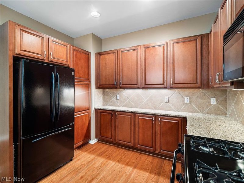 20 Somerset Drive, Rocky River, OH 44116 Photo 14