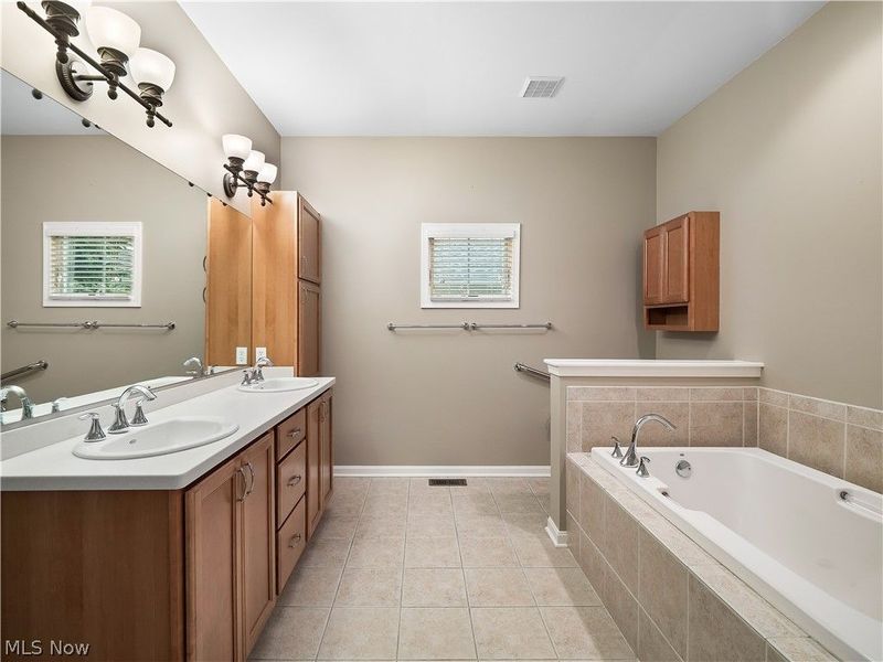 20 Somerset Drive, Rocky River, OH 44116 Photo 27