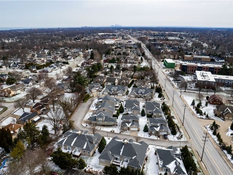 20 Somerset Drive , Rocky River, OH 44116 Photo 3