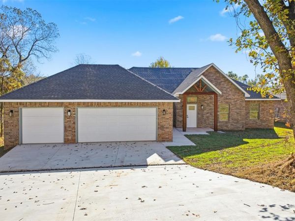 12414 Oak Alley, Guthrie, OK 73044