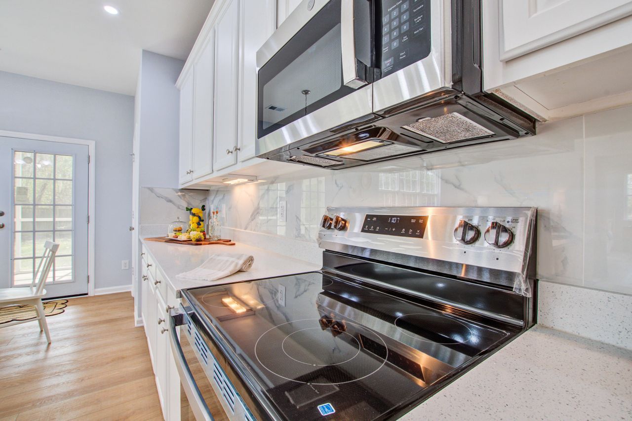 144 Graduate Lane Photo 18