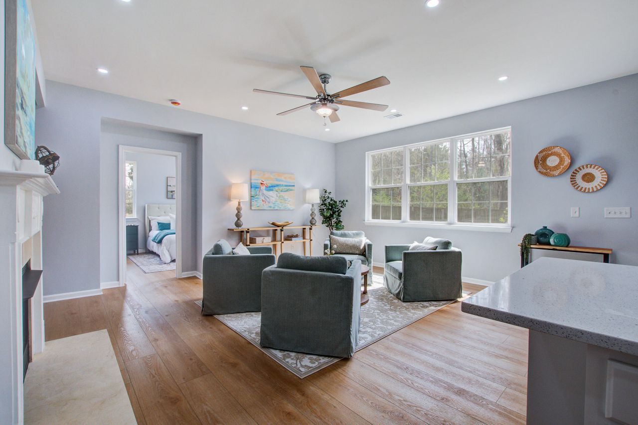 144 Graduate Lane Photo 23