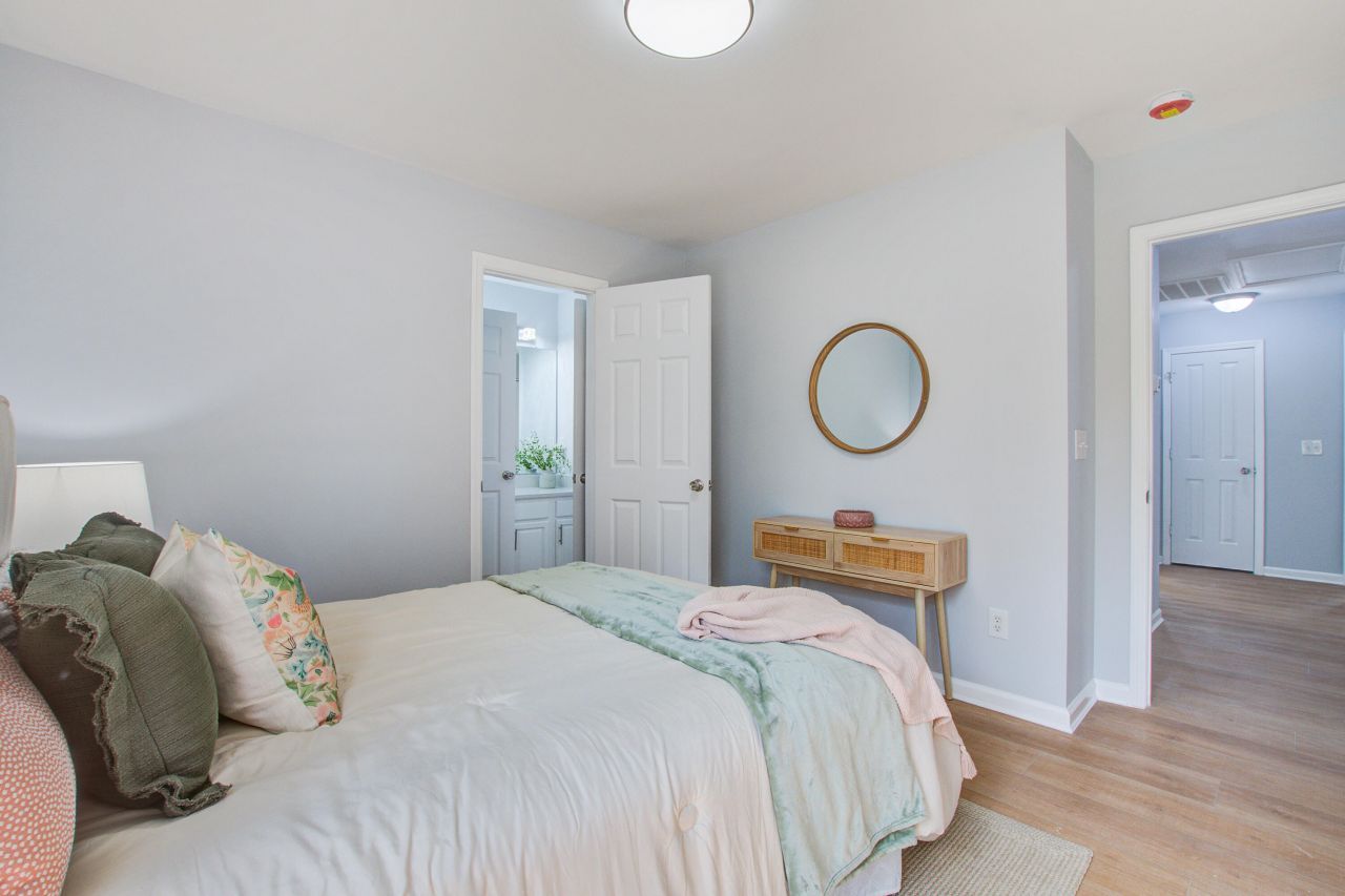 144 Graduate Lane Photo 36