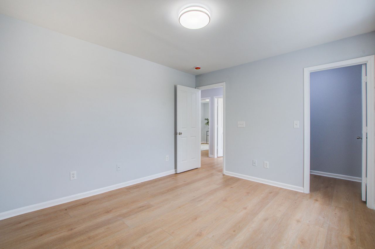 144 Graduate Lane Photo 41